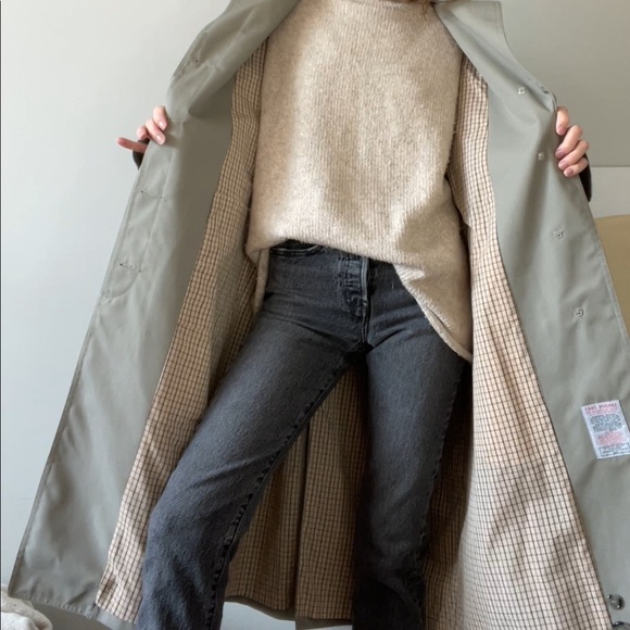 SOLD Vintage London Fog Oversized Trench Coat - Picture 2 of 6